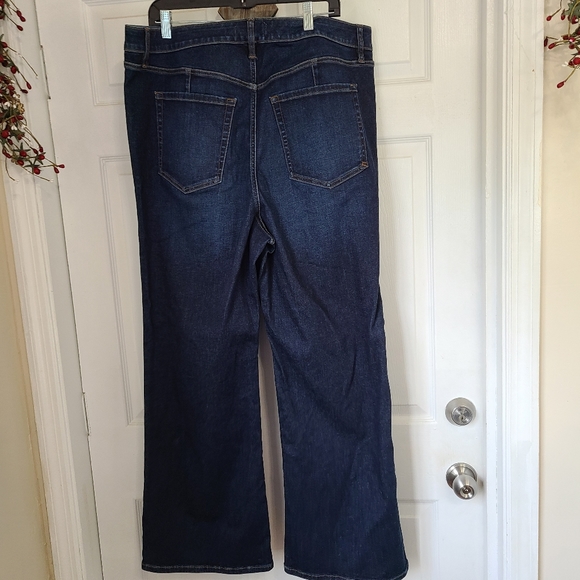 (903) Lane Bryant Woman's Plus Size Stright Leg Blue Jeans, Size: 22 Color: Blue - Picture 15 of 16